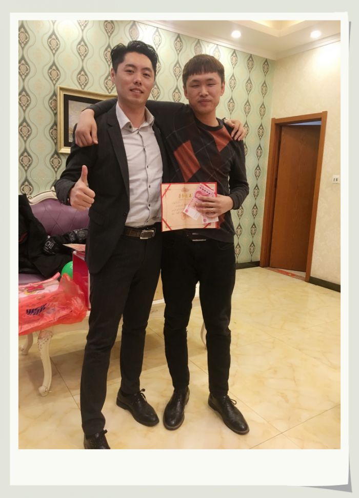 “朱老大年聚”未来可期“猪年老大”-曾经的美好，留于心底，曾经的悲伤，置于脑后，不恋，不恨。