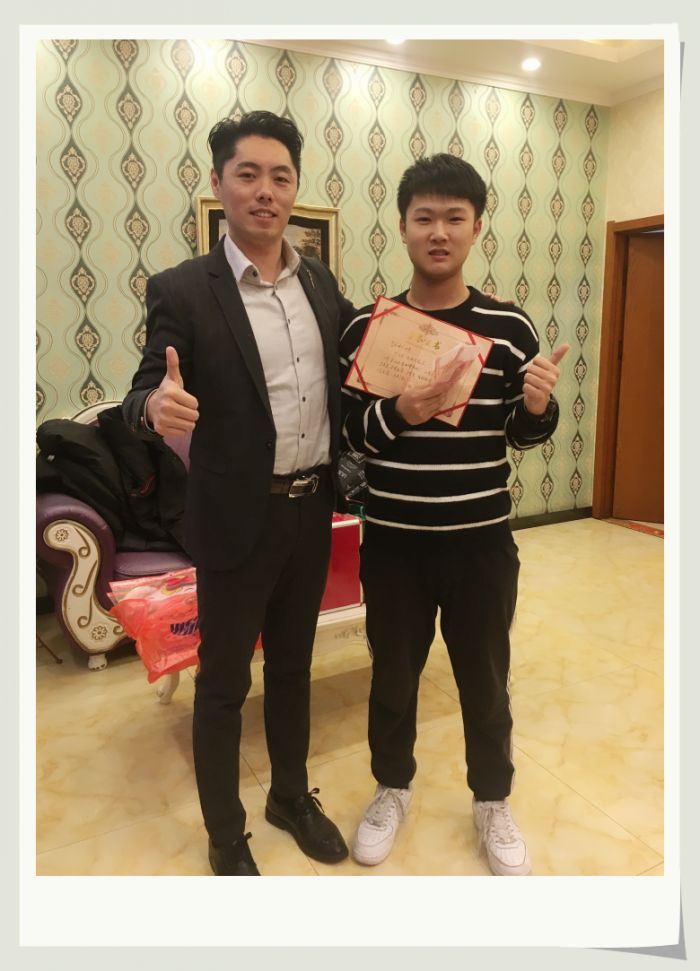 “朱老大年聚”未来可期“猪年老大”-曾经的美好，留于心底，曾经的悲伤，置于脑后，不恋，不恨。